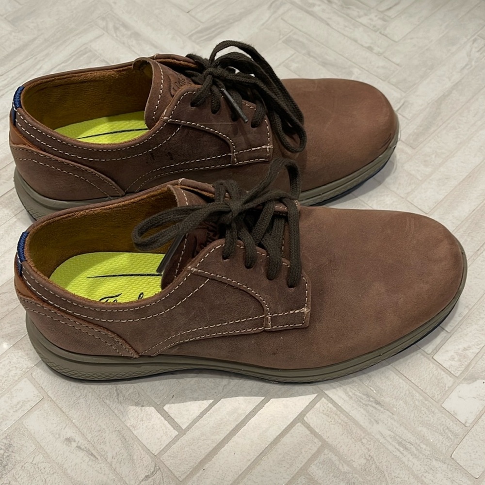 Florsheim Brown dress shoes size 2 M kids